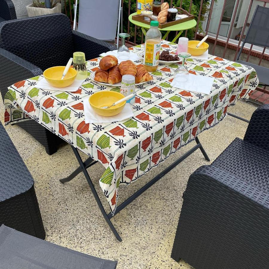 Bed and Breakfast Evasion De Loire Jargeau Exterior foto